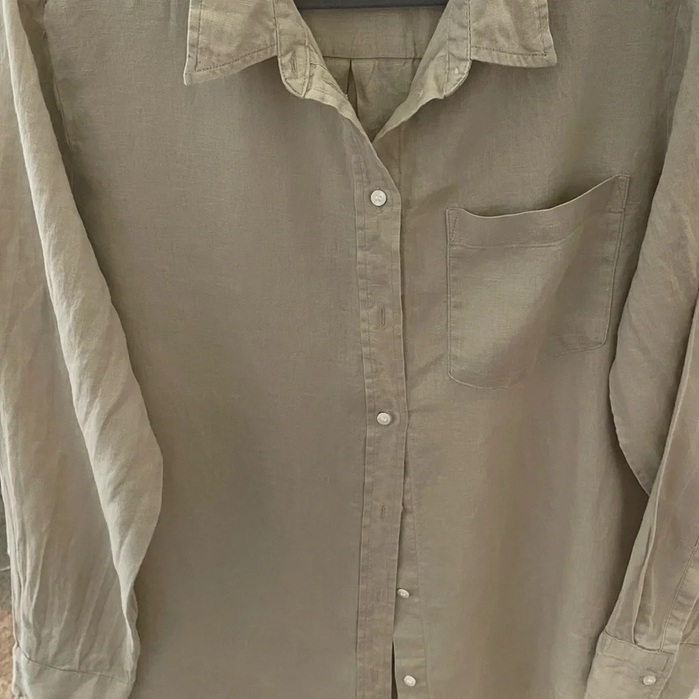GAP Beige Linen Shirt - Picture 2 of 6